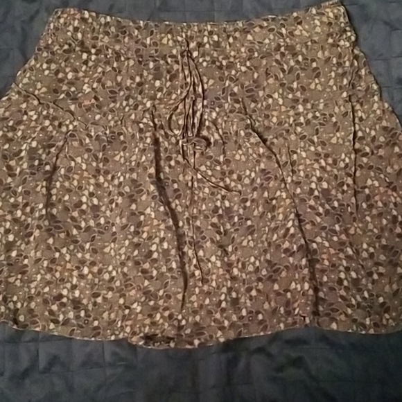 Skirt - Picture 1 of 2